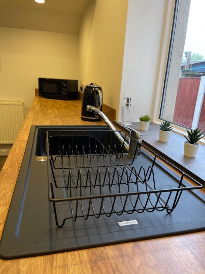Bentley Place Crewe Extérieur photo
